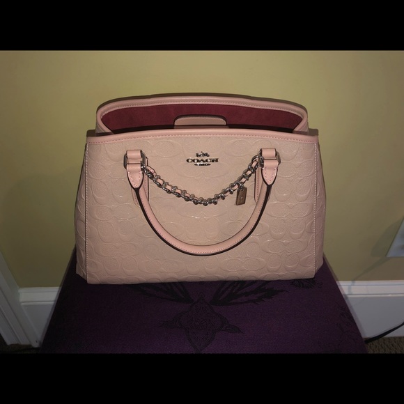 Brand New! Classy but fun!!! Take a look! - Picture 5 of 5